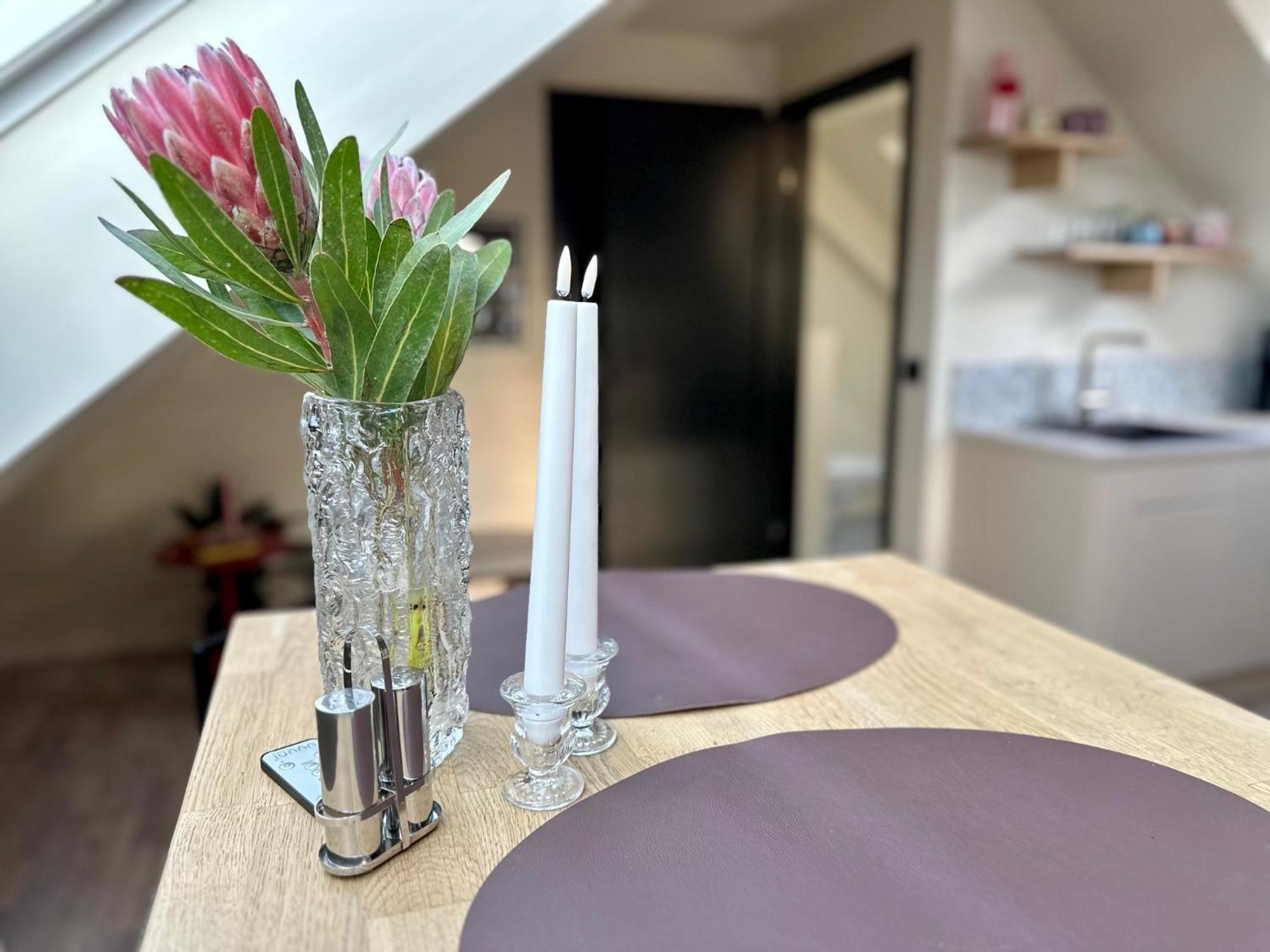 Urban Rooftop With Panoramic Sea View - Free Parking Tromso