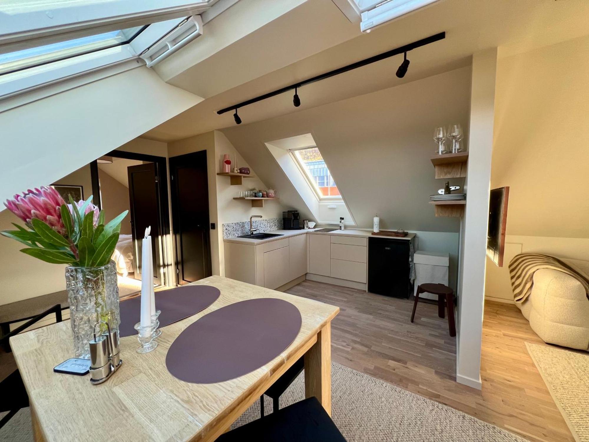 Apartment Urban Rooftop With Panoramic Sea View - Free Parking Tromso